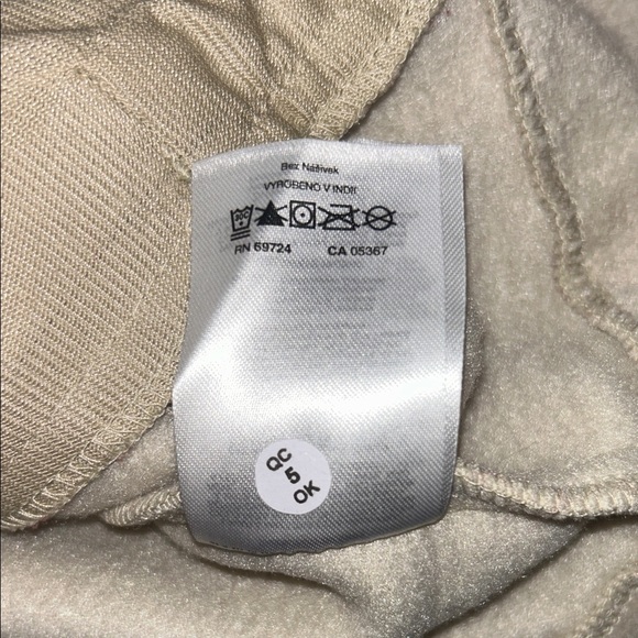 Columbia Men's Beige and Black Performance Jacket - Picture 7 of 7